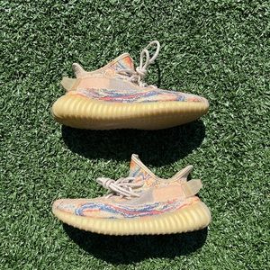 Yeezy Boost 350 V2 ‘MX Oat’
Size 5.5y
8/10 Condition No Box 
Buy Now $110